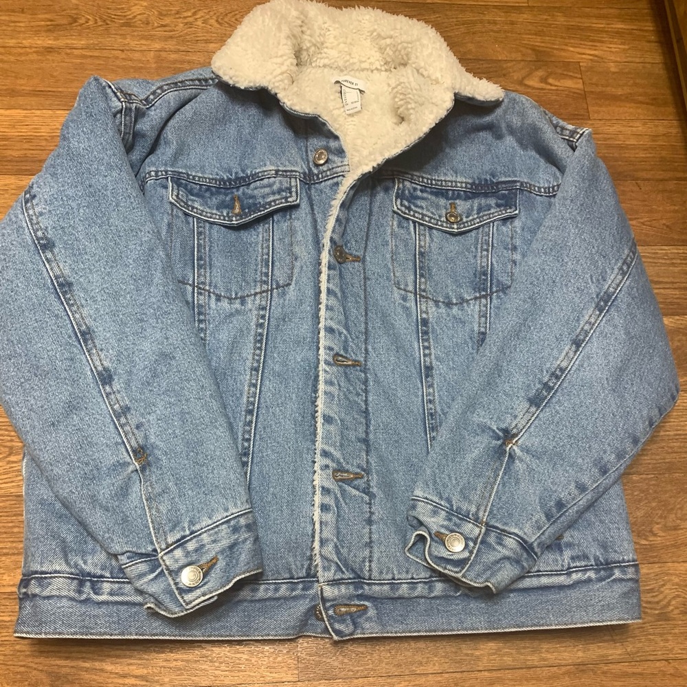 Women’s Forever 21 Sherpa Lined Jean Jacket Size Small